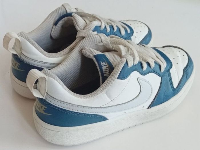 Boys Nike 4/37