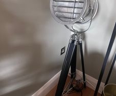 Tri-pod Spotlight
