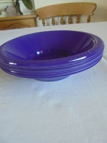 Purple Plastic Bowls x 20 for Sale