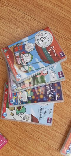 Bundle children's DVDs