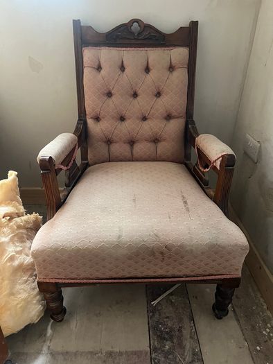 Free solid wood armchair
