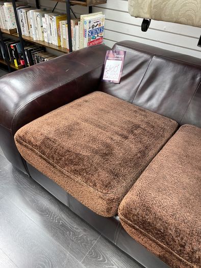 4 seater leather