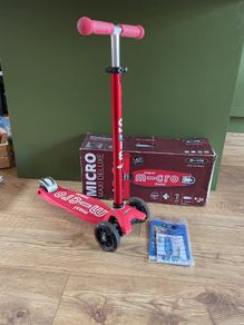 Micro Maxi Deluxe with LED Wheels