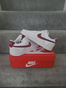 New Nike trainers size 6uk