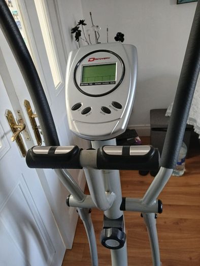 Discovery Cross Trainer