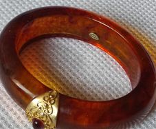 Vintage Kenneth Lane bangle