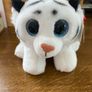 NEW Ty Beanie Babies - Tundra the White Tiger Image 3