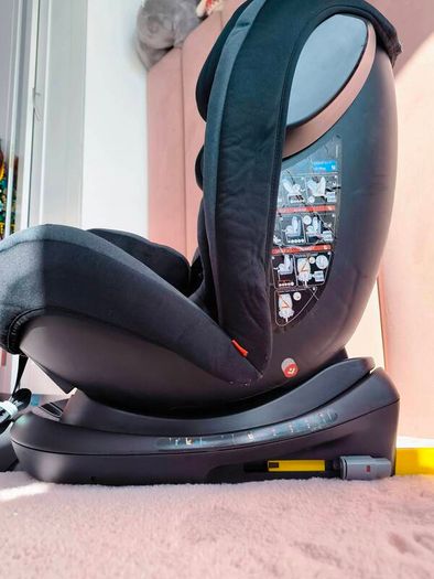 Confort Car Seat from  0  to 36 kg  ISOFIX 360 Rotating, Rear & Forward Facing