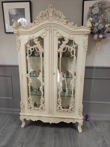 Display cabinet