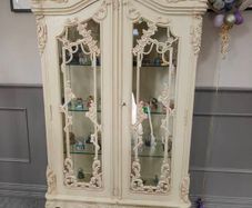 Display cabinet