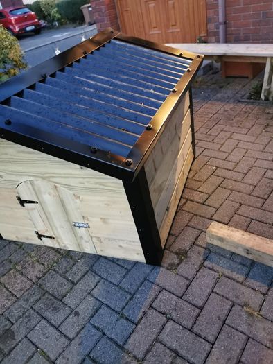 dog kennel