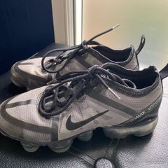 Nike vapormax size UK3.5 perfect condition