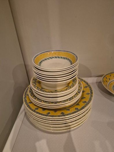 Vintage Churchill Ports of Call Plates