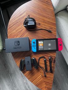 Nintendo Switch + Game