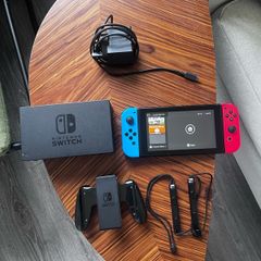 Nintendo Switch + Game