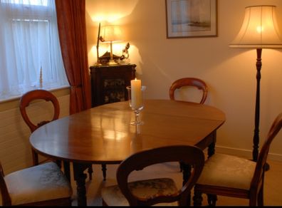 Dining table -collapasable. REDUCED price