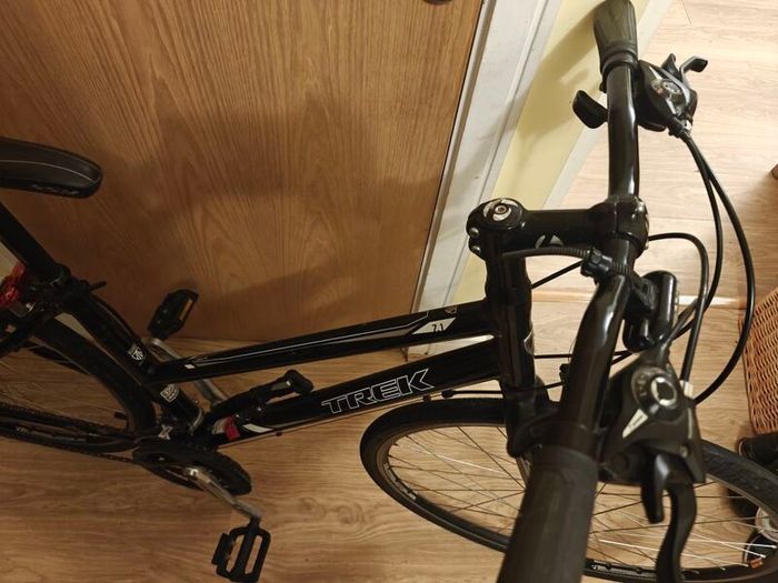 Trek 7.1 FX Women's Hybrid / Commuter Bike - Excellent condition