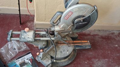 Saw