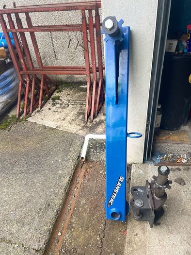 Mini digger. 1.2ton