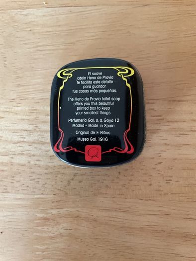 Small vintage soap tin dish
