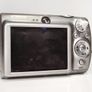 Canon IXUS 900 Ti digital compact camera in silver. Image 3