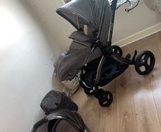 Egg 2 Pram Travel system for extra's included