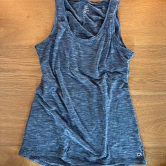 Gap GapFit Breathe training top size XS