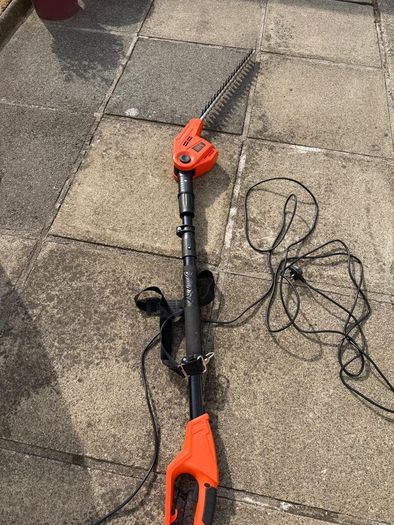 hedge trimmer