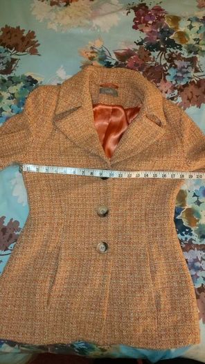 Wallis tweed style blazer size 8 Postage included