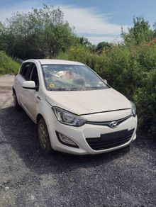 Breaking Hyundai i20 2013 petrol