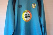 Leeds United Jersey.  BNWT Official Admiral Mens Long Sleeved Goalkeepers Jersey From Season 2006/2007. Collect In Dublin Or Receive Via Post.