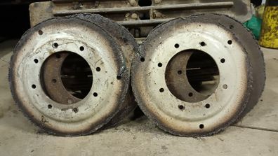 Fiat New Holland rear wheel centres