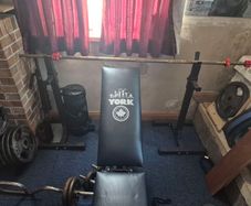 York Bench, rack and half bar