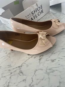 womens shoe extra wide fitting