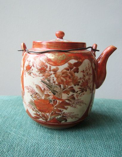 Antique Japanese Kutani Teapot