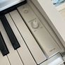 YAMAHA ARIUS 145 electric piano white Image 2
