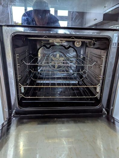 Oven