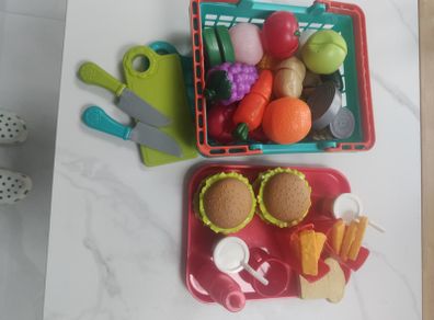 2 Sets Of Kitchen Toys