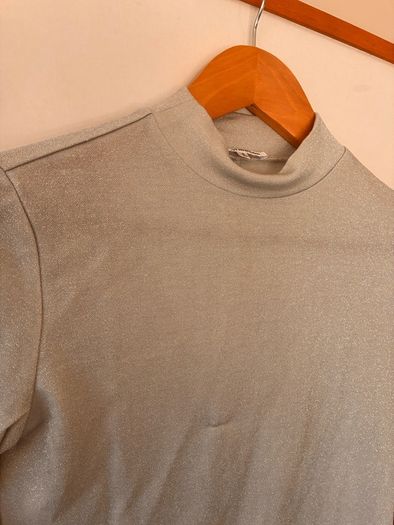 Reformation bailey turtle neck  silver