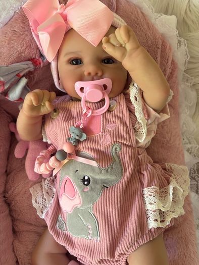 Reborns By Laura.  Stunning Baby Emily Reborn Doll. 4lb In Weight Welcome To View