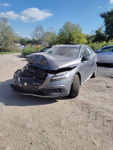 Breaking volvo V40 2016 2.0 diesel D3