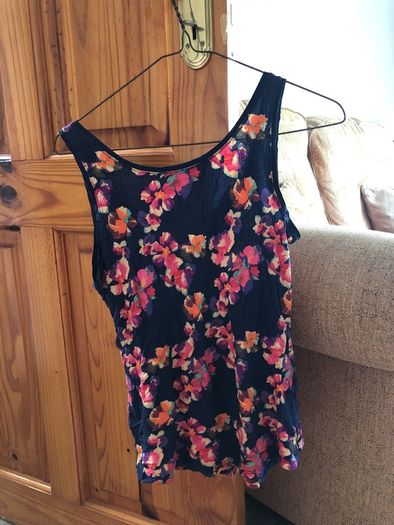 Oasis small size top