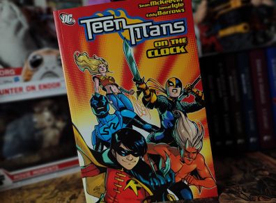 Teen Titans: On The Clock ! Graphic Novel ! Trade Paperback ! 2008 ! by DC Comics !