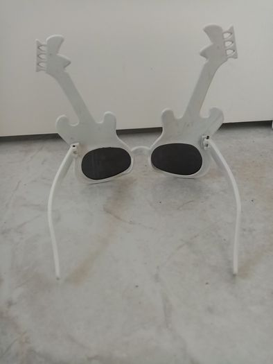 Guitar dress up glasses