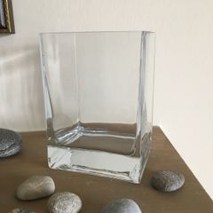 Flower vase