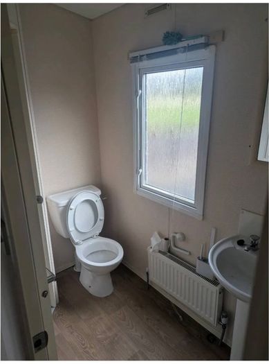 2 Bedroom Millstream Mobile Home 17,000 ONO