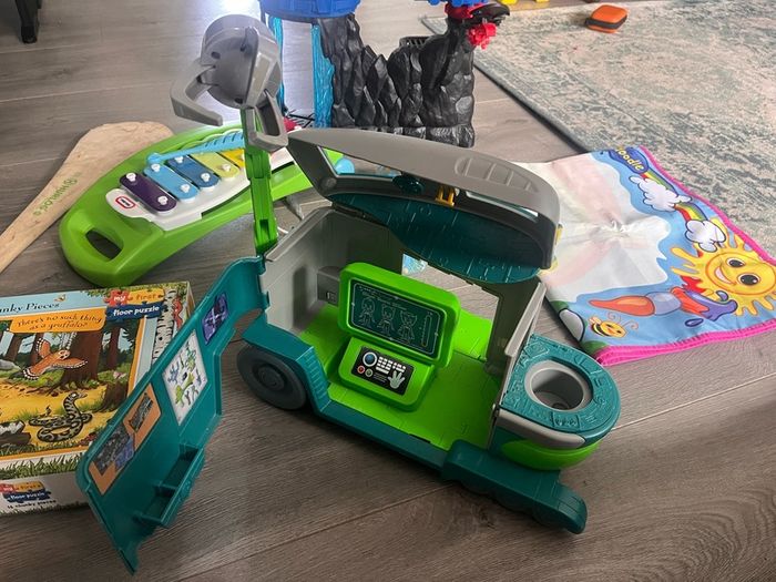 Kids toy bundle as shown