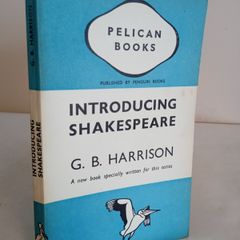 Introducing Shakespeare by G. B. Harrison (HQ68)