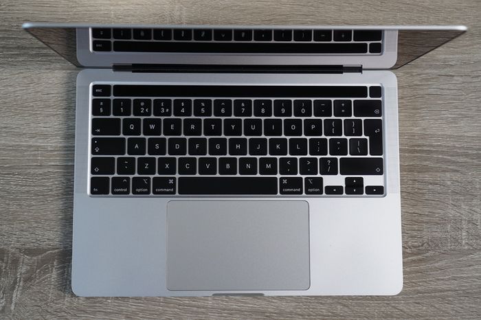 MacbBook Pro 13" 2020 | 10th Gen i5 2.0GHz | 16GB | 512GB