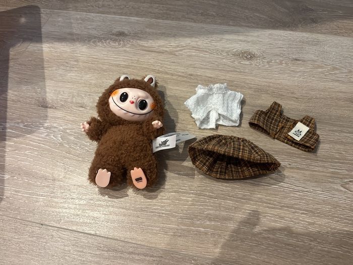 Macron labubu with clothes